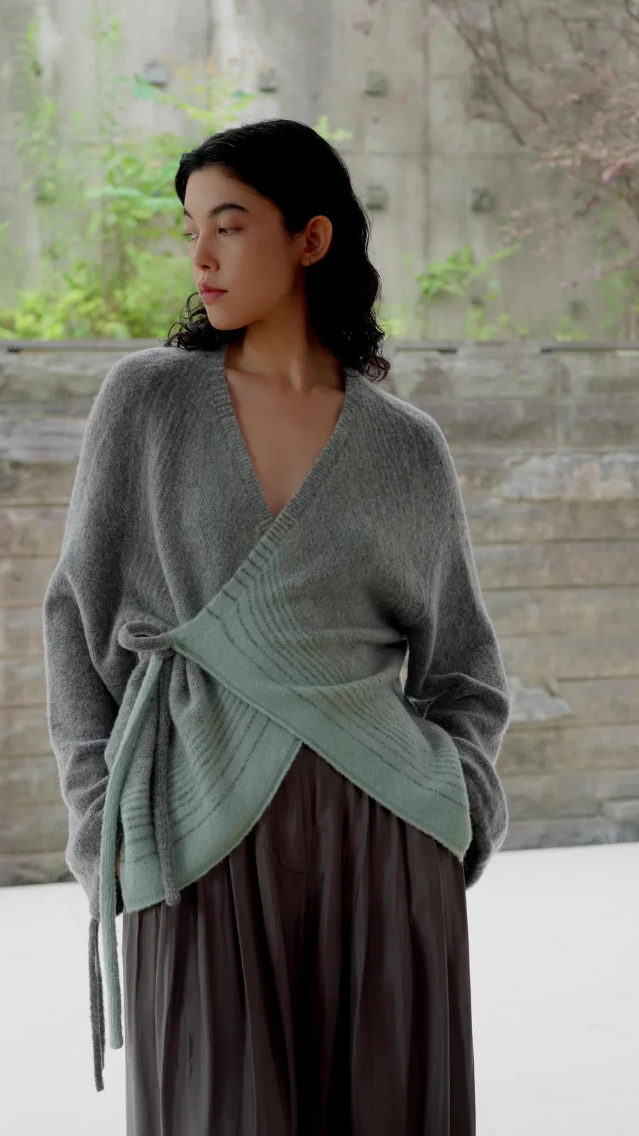 ZYNNI Luxe Two-Tone Knitwear Craftsmanship