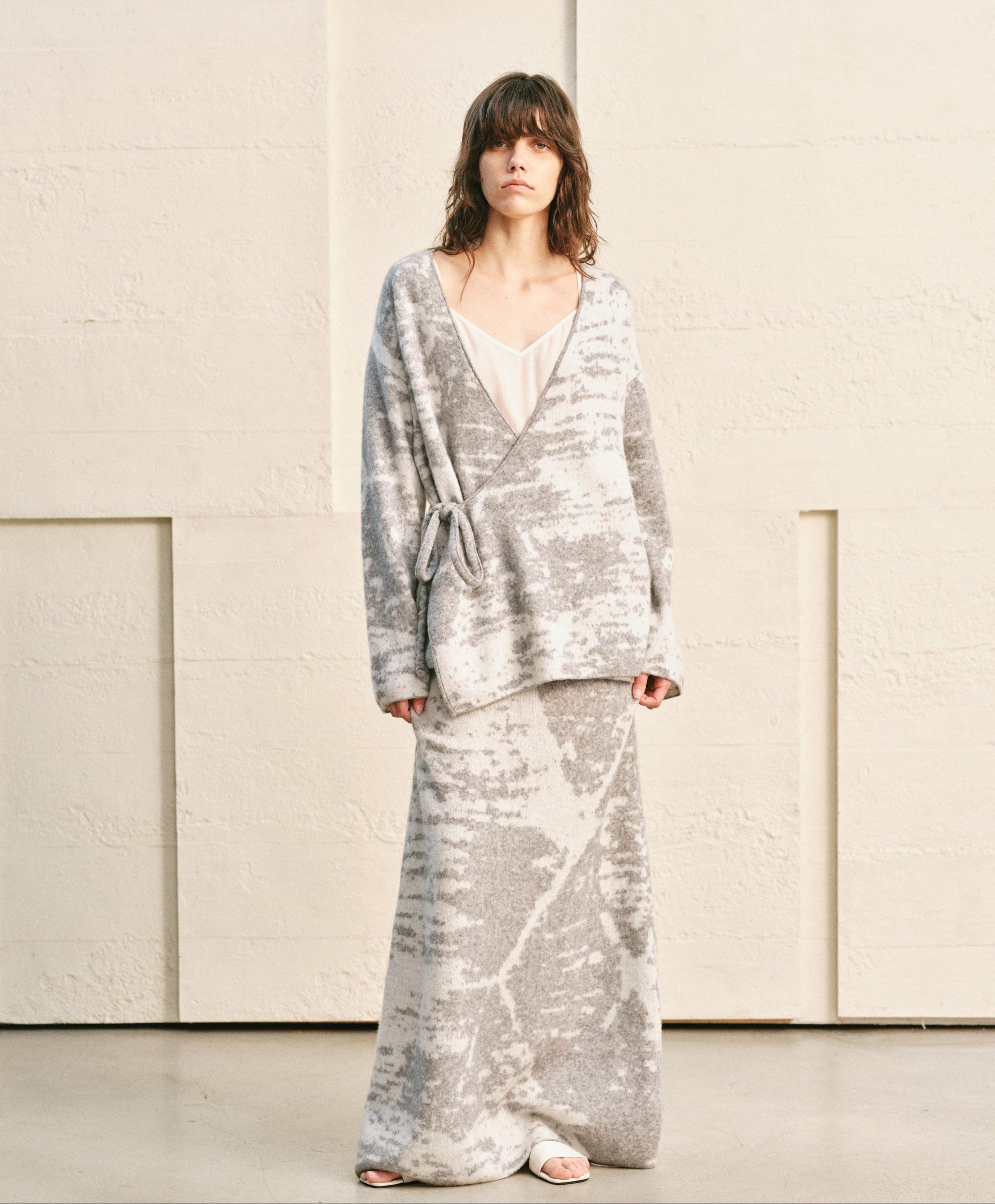 ABSTRACT JACQUARD TWO PIECE- WRAP COATIGAN