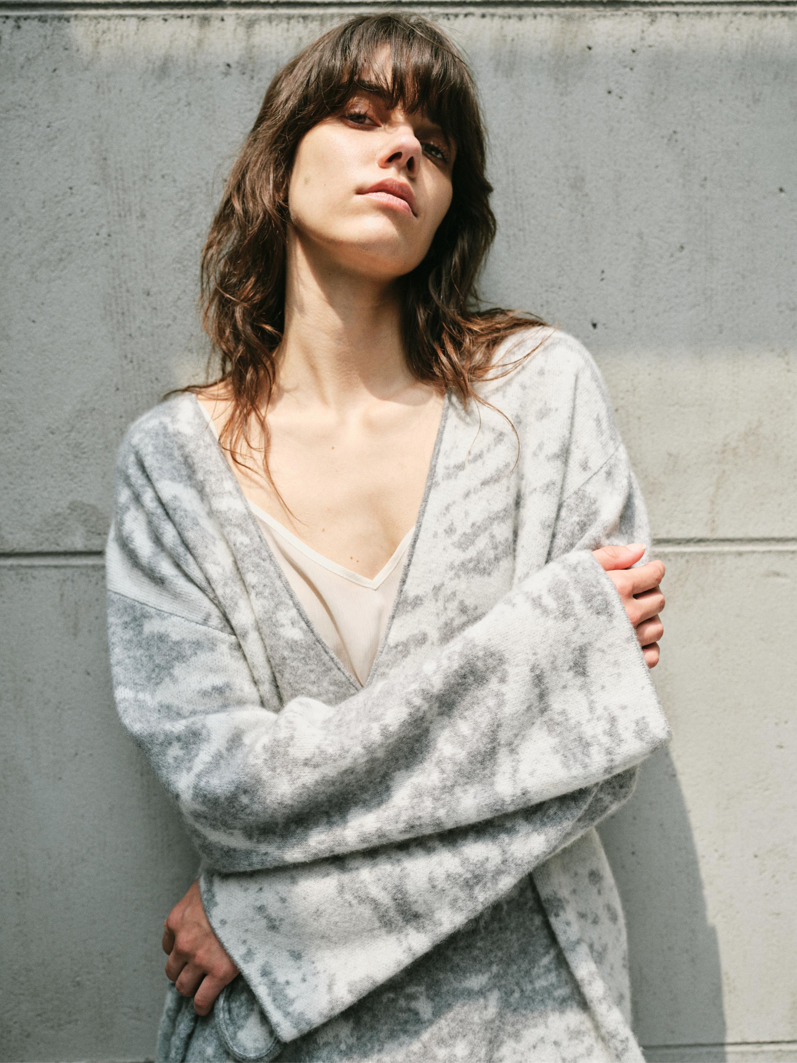 ABSTRACT JACQUARD TWO PIECE- WRAP COATIGAN