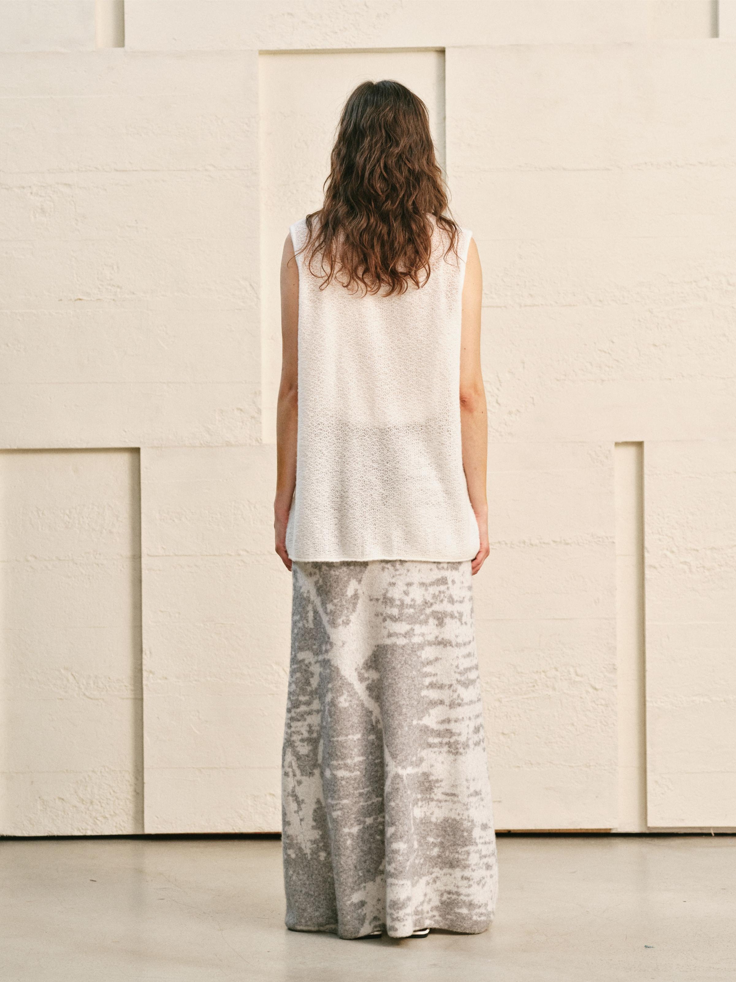 LOOP KNIT OPEN FRONT SLEEVELESS VEST