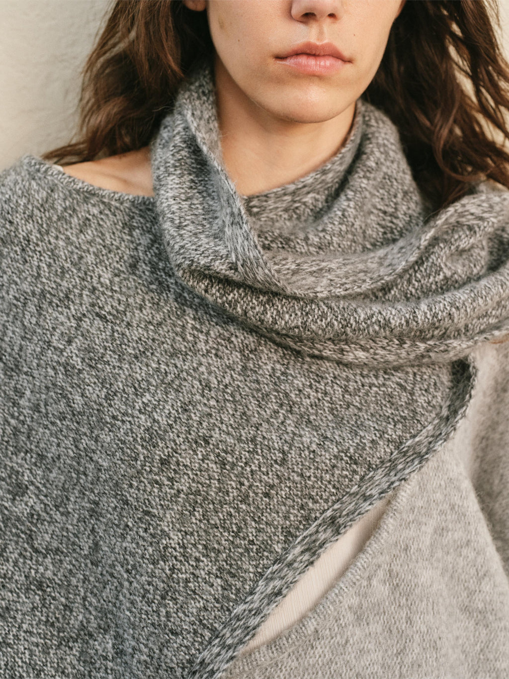 ARCTIC HEATHER SPLIT COLOR MELANGE KNIT WRAP TOP