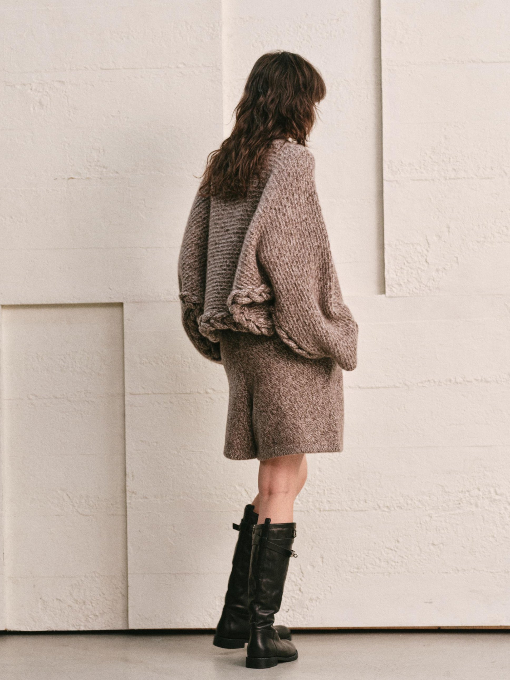 CABLE RIM CAPE TOP | HEATHER MOCHA