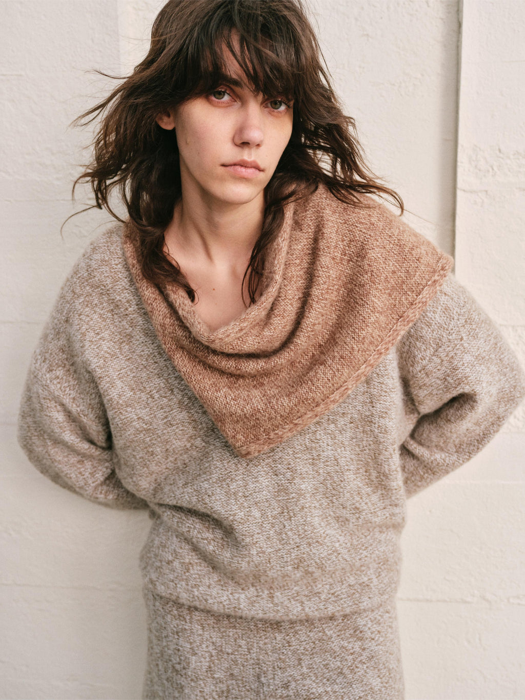 OATMEAL-MOCHA MELANGE KNIT WRAP CROP TOP