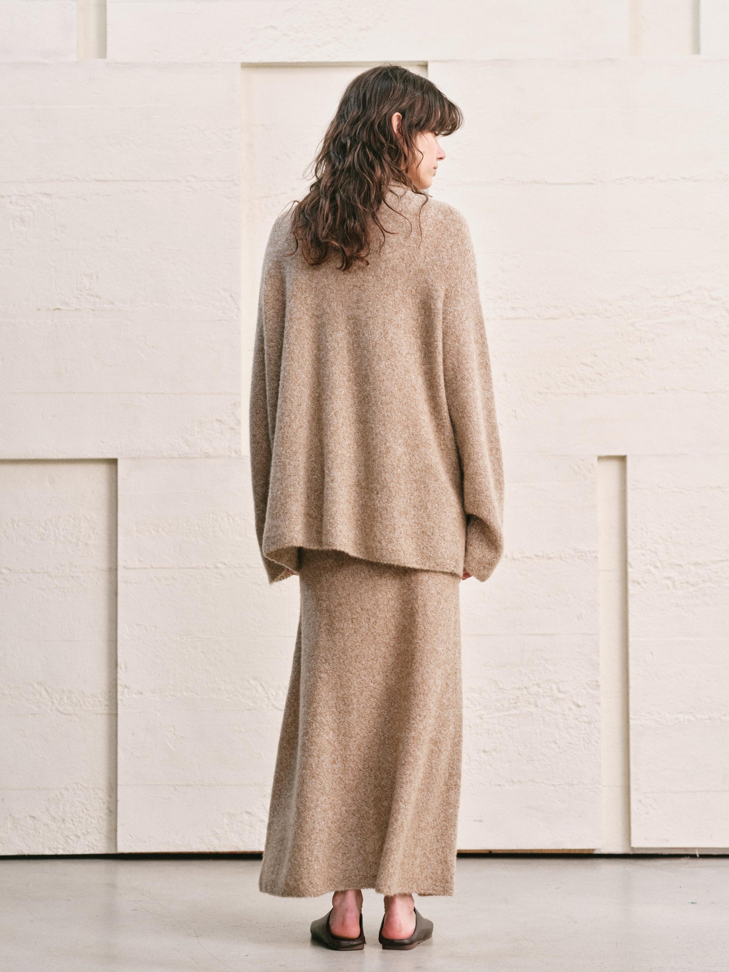 ALMOND HEATHER  KNIT TWO PIECE SET - V NECK POLO TOP