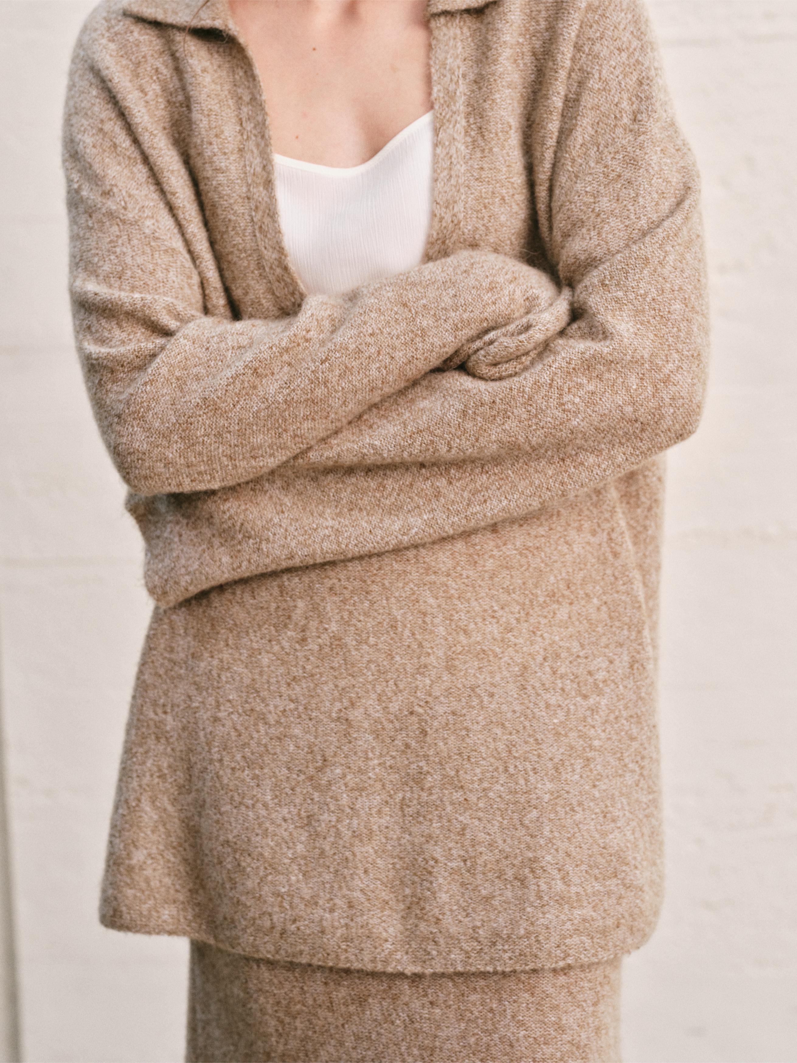 ALMOND HEATHER  KNIT TWO PIECE SET - V NECK POLO TOP