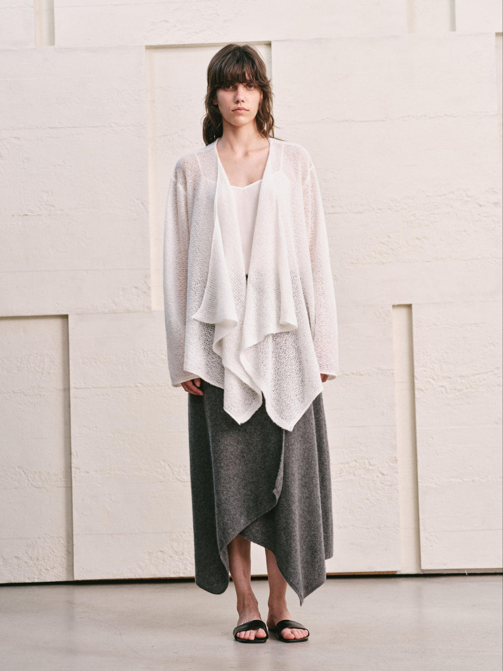 LOOP KNIT CASCADE DRAPE CADIGAN- WHITE