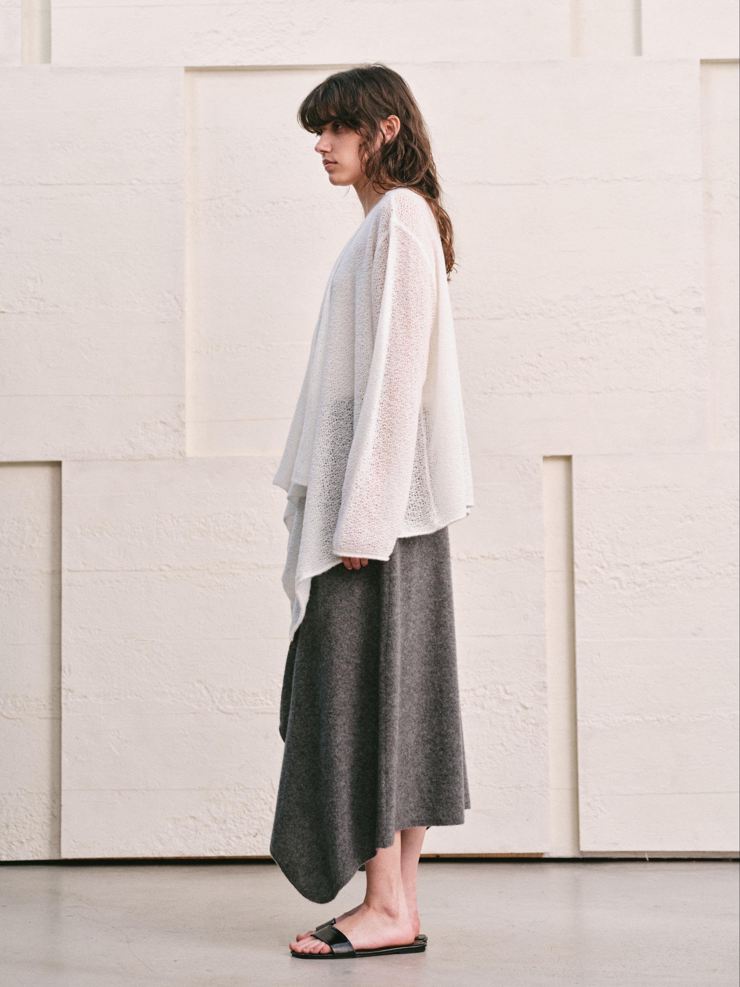 LOOP KNIT CASCADE DRAPE CADIGAN- WHITE