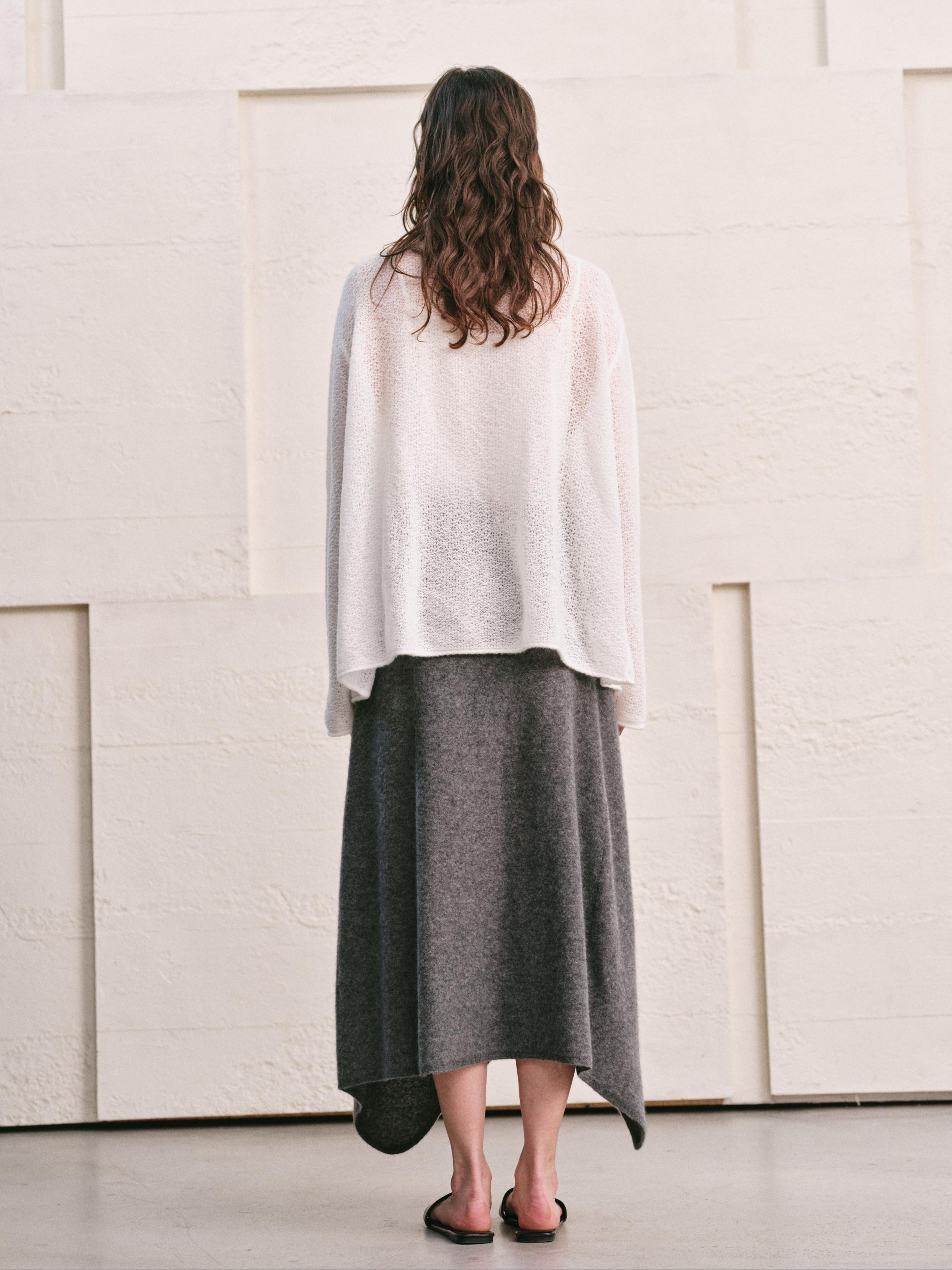 LOOP KNIT CASCADE DRAPE CADIGAN- WHITE