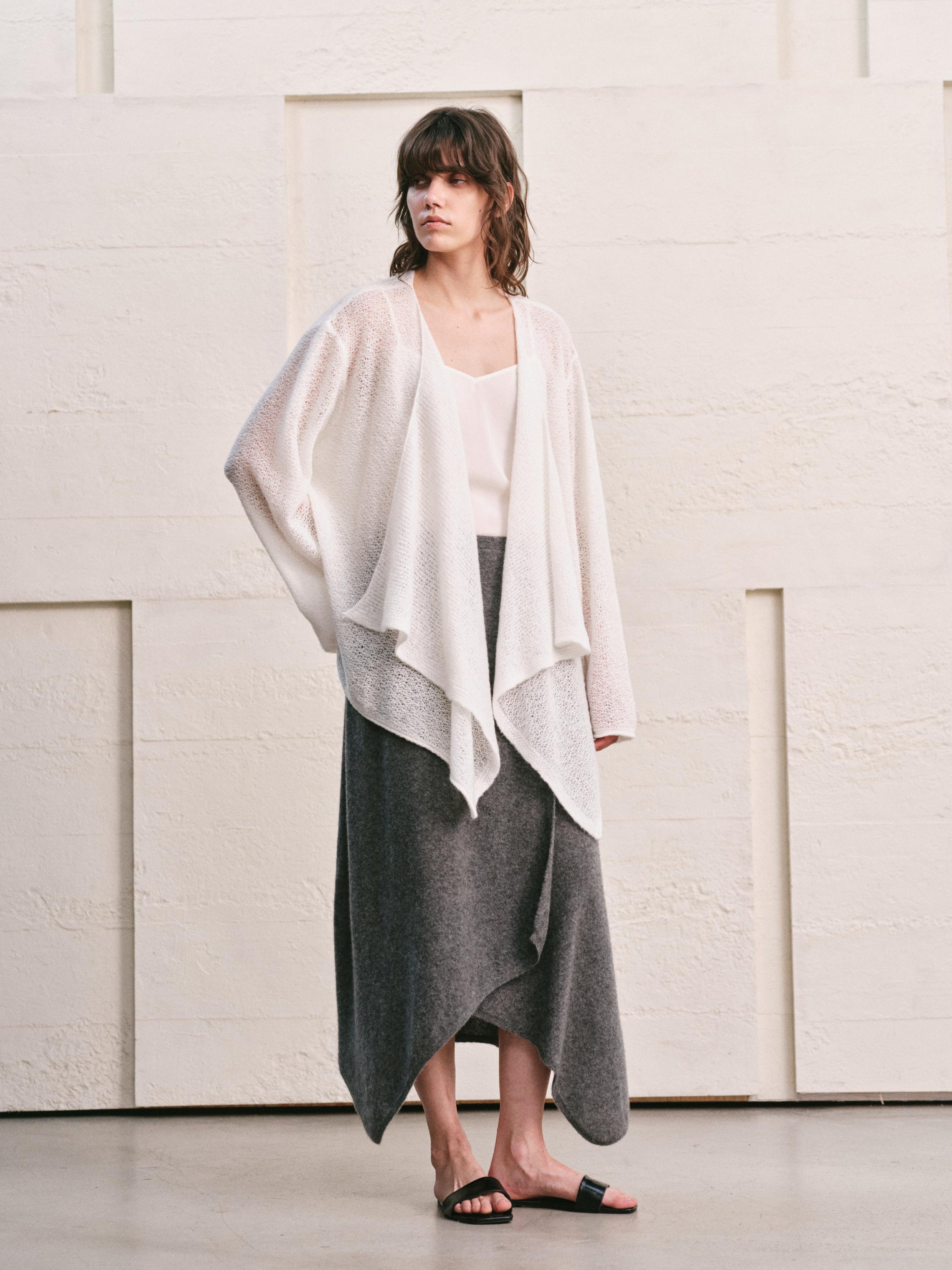 LOOP KNIT CASCADE DRAPE CADIGAN- WHITE