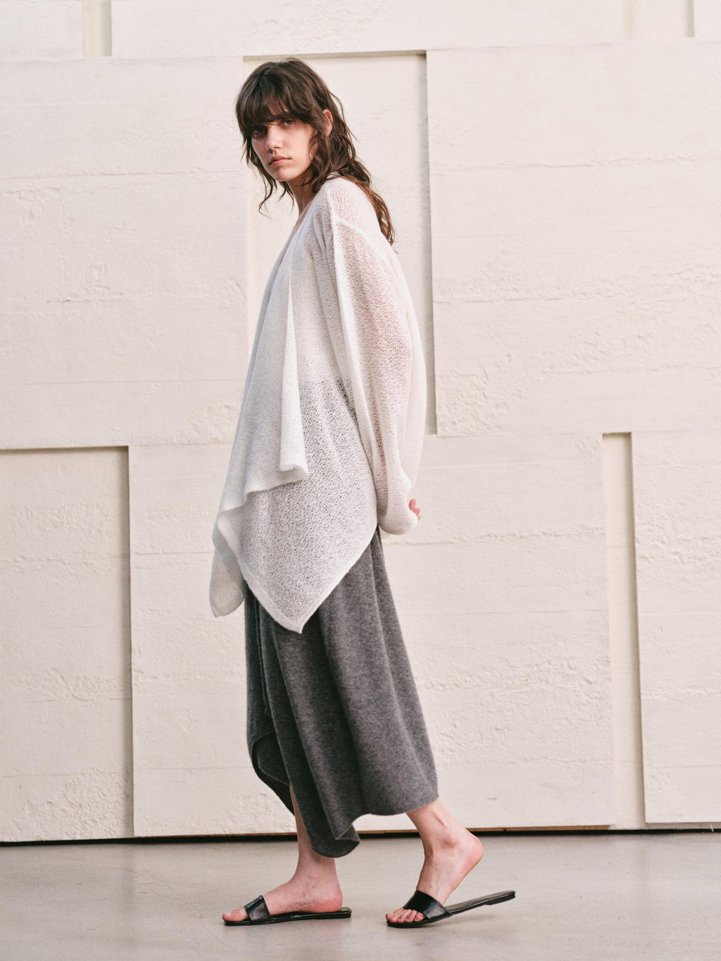 LOOP KNIT CASCADE DRAPE CADIGAN- WHITE