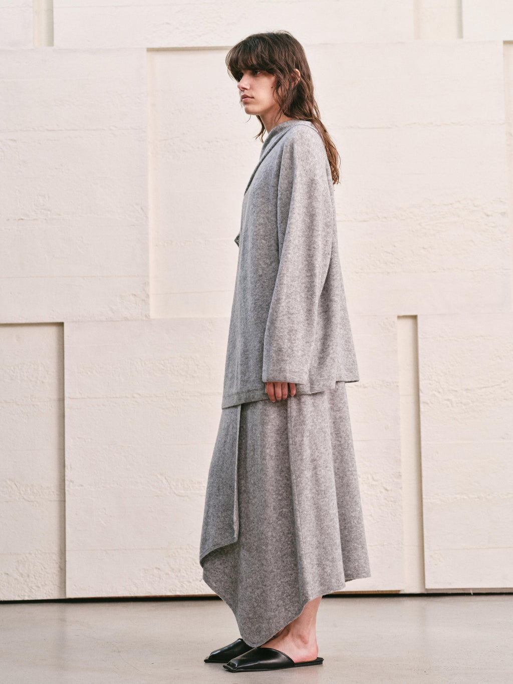 HEATHER GREY TIE NECK DRAPED KNIT TOP