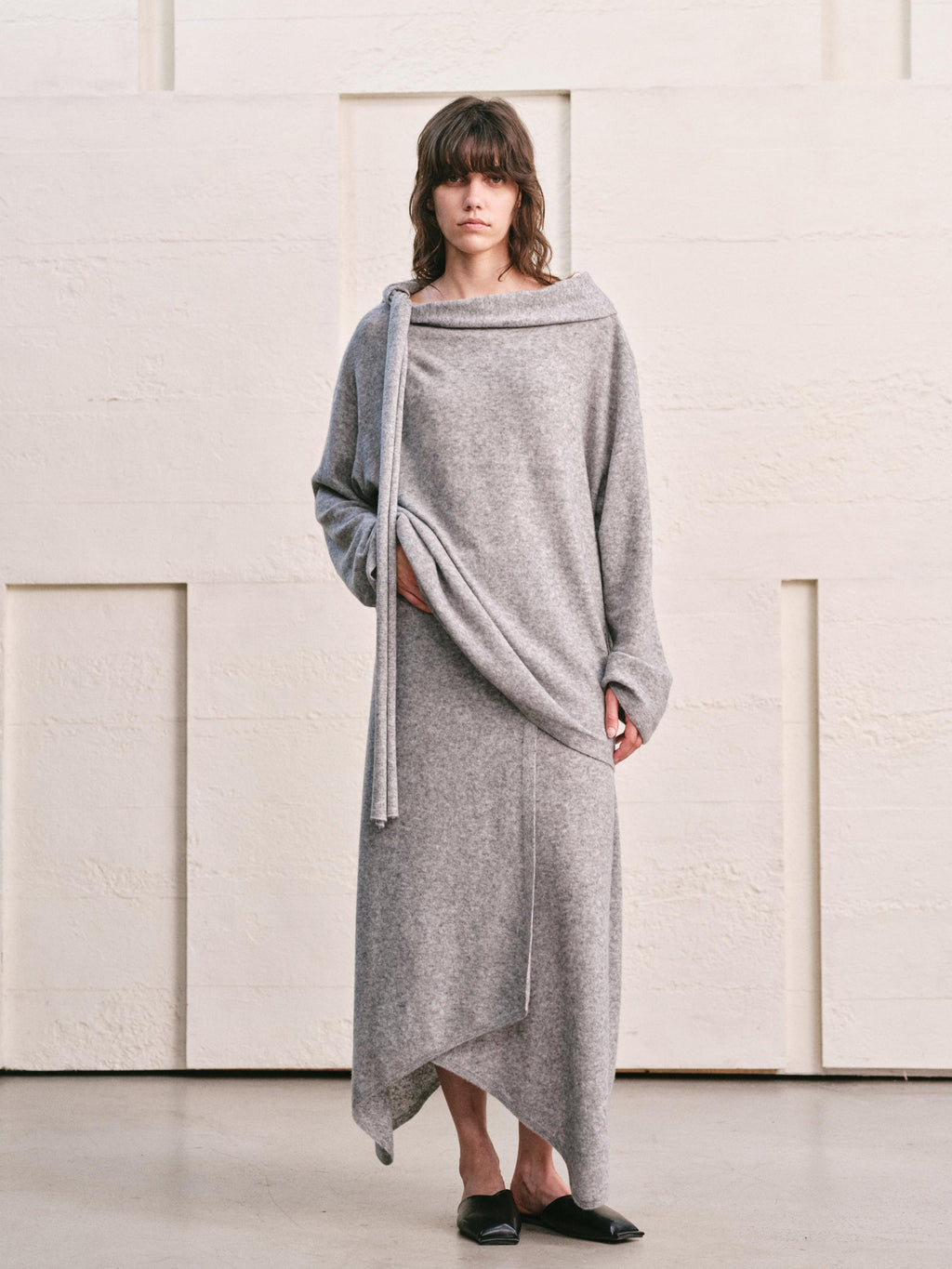 HEATHER GREY TIE NECK DRAPED KNIT TOP