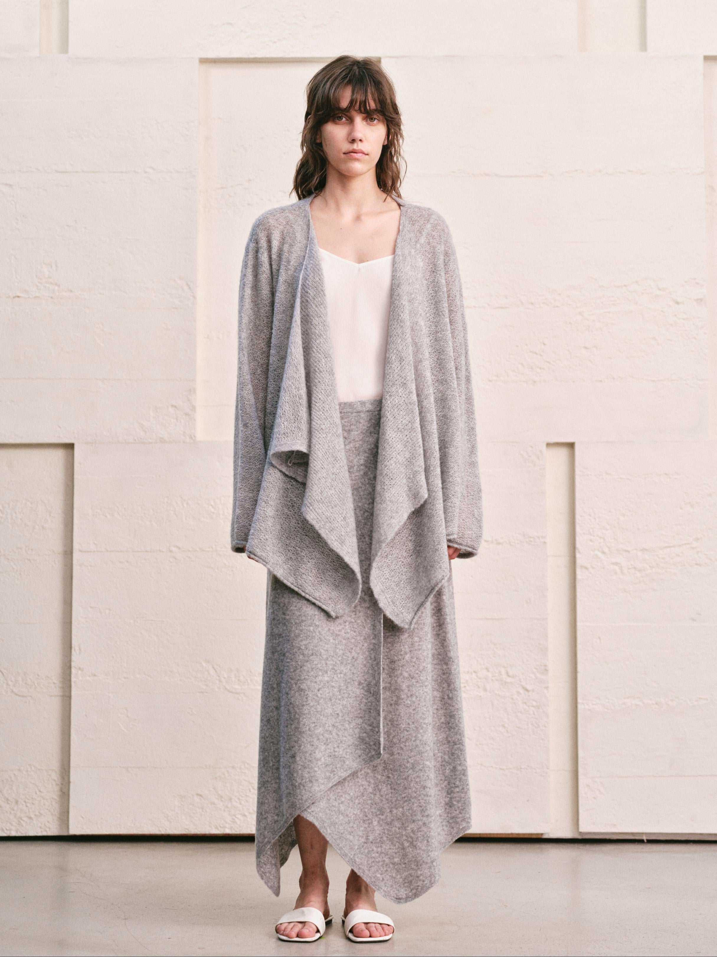 LOOP KNIT CASCADE DRAPE CADIGAN- GREY