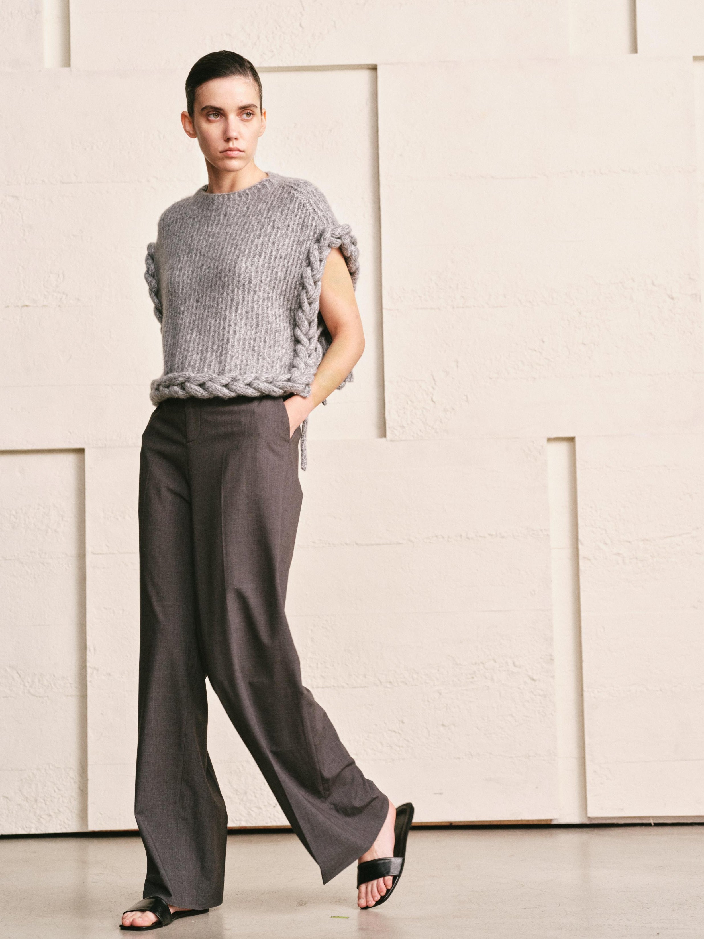 WOOL CASHMERE KNIT RIM CAPE VEST| HEATHER GREY