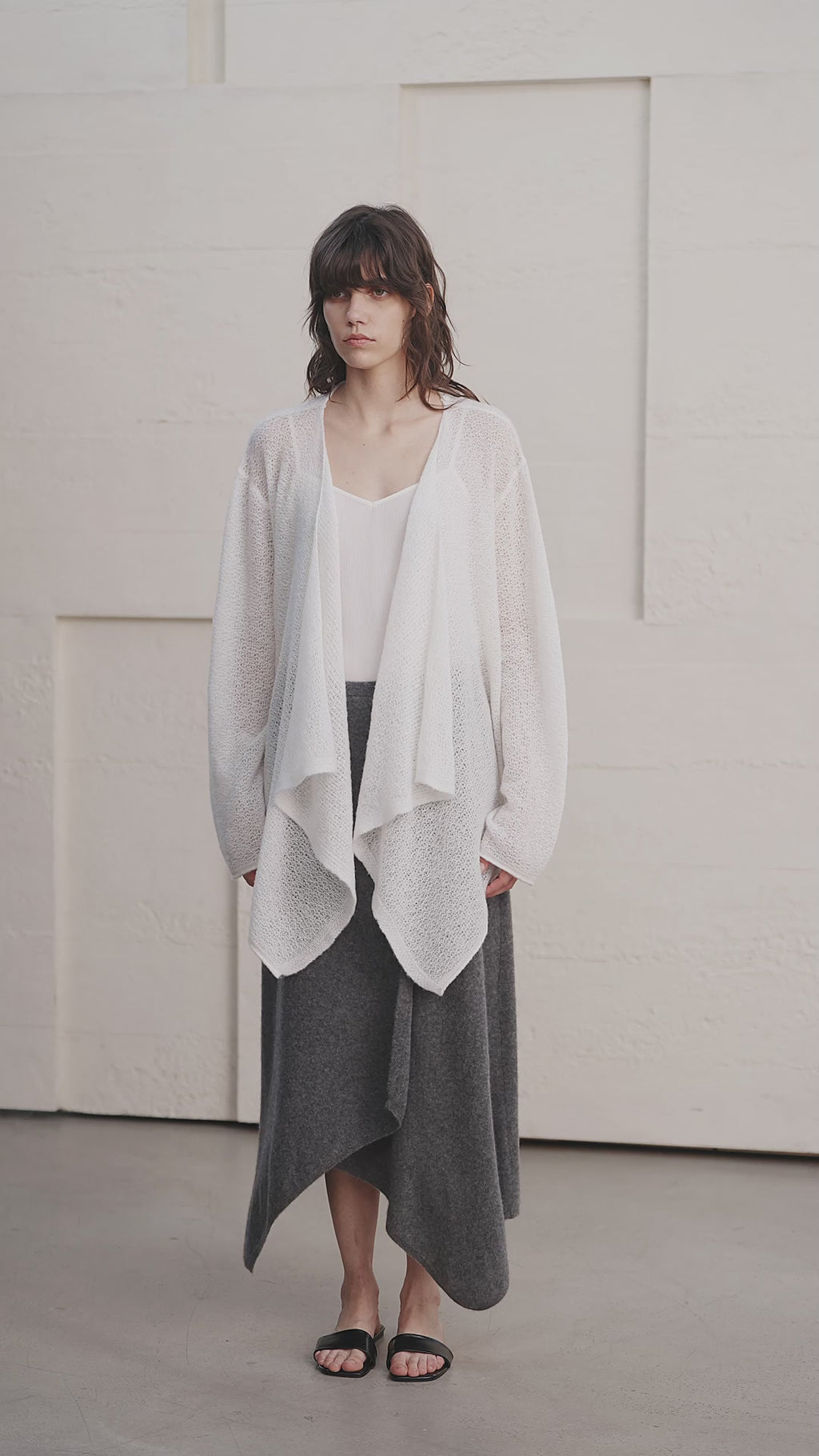 LOOP KNIT CASCADE DRAPE CADIGAN- WHITE